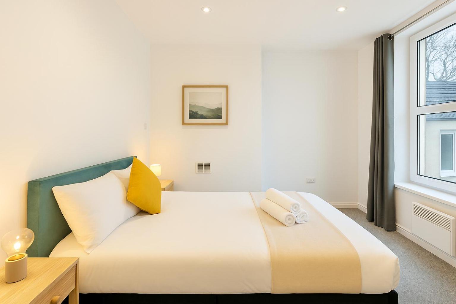 2 Bedroom Apartment Near City Centre, Uni & Parks! カーディフ エクステリア 写真